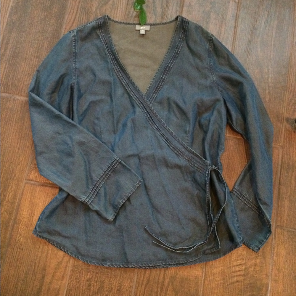 J Jill S rare soft wrap long sleeve blouse. - Picture 2 of 7